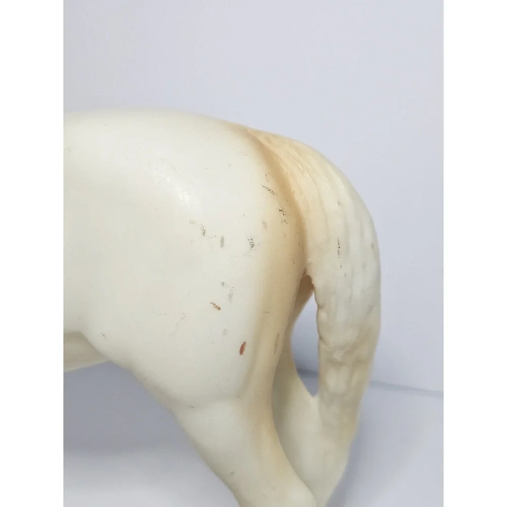 Vintage Breyer Traditional Thoroughbred Mare Medicine Hat Alabaster Horse U.S.A.